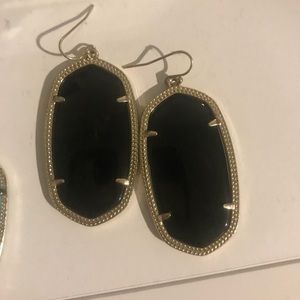 kendra scott black earrings